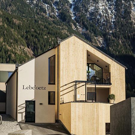 Lebe'Oetz - Das Ferienapartmenthaus Im Zentrum Von Oetz Exterior photo