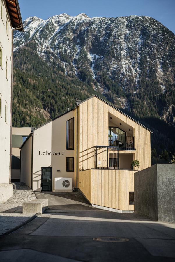 Lebe'Oetz - Das Ferienapartmenthaus Im Zentrum Von Oetz Exterior photo
